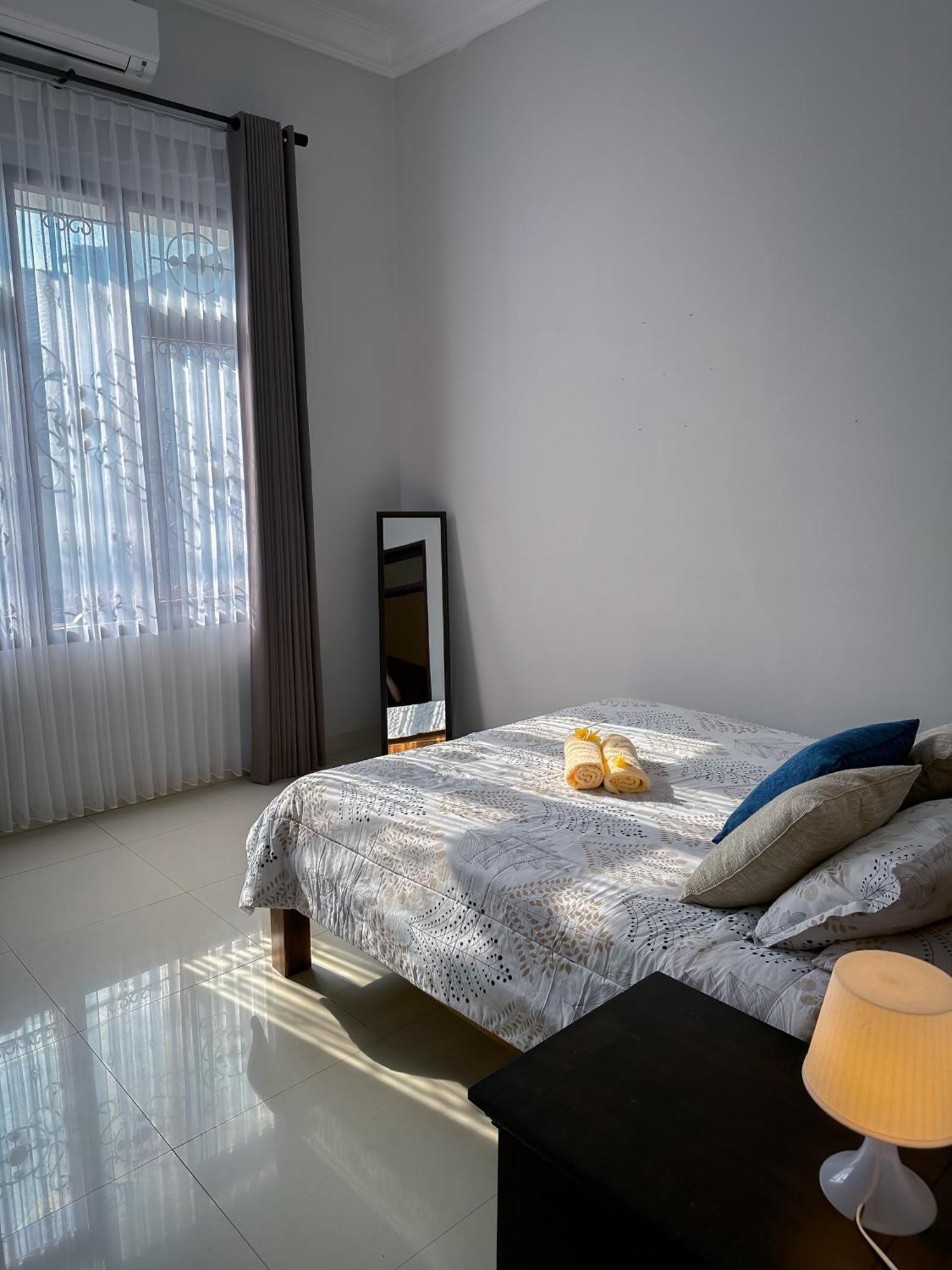 Hening Pool Residence Purwokerto Exterior photo